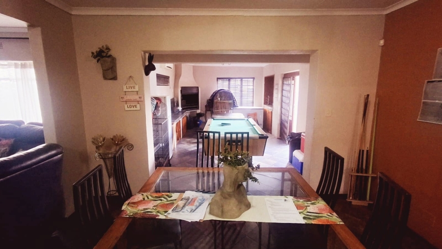 4 Bedroom Property for Sale in Vaalpark Free State